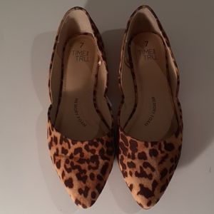 Leopard print flats